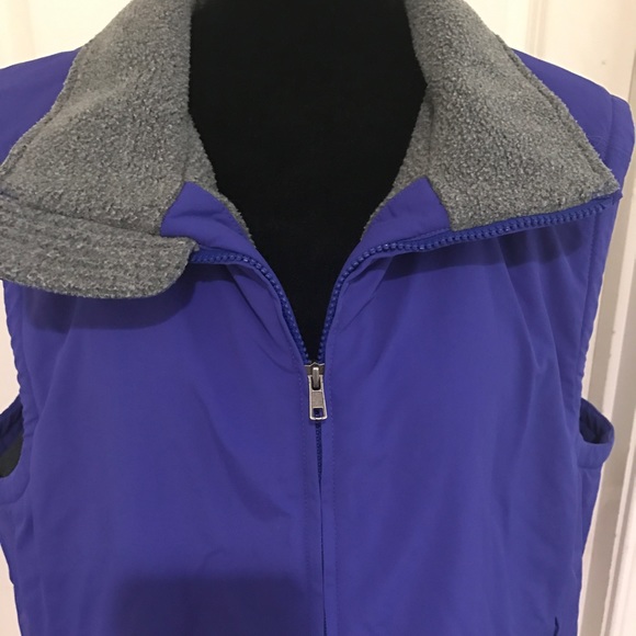 Men's Blue Nylon LL Bean vest. Size Large - Picture 4 of 5